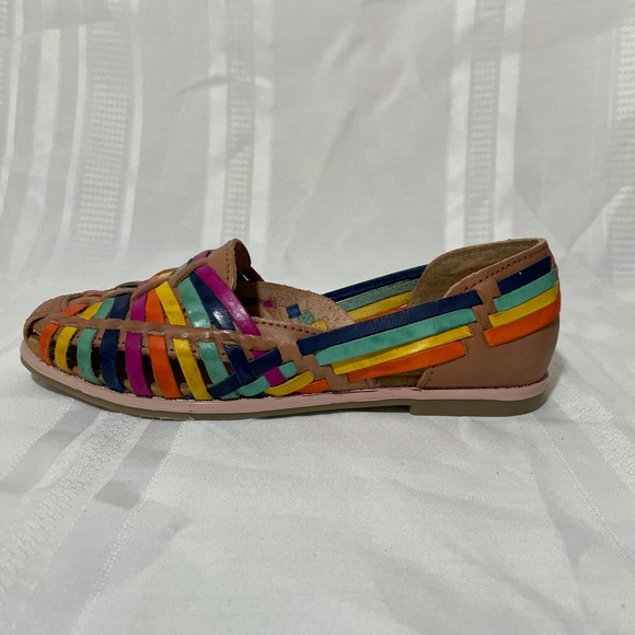 Traditional multi color sandals - Picture 2 of 5